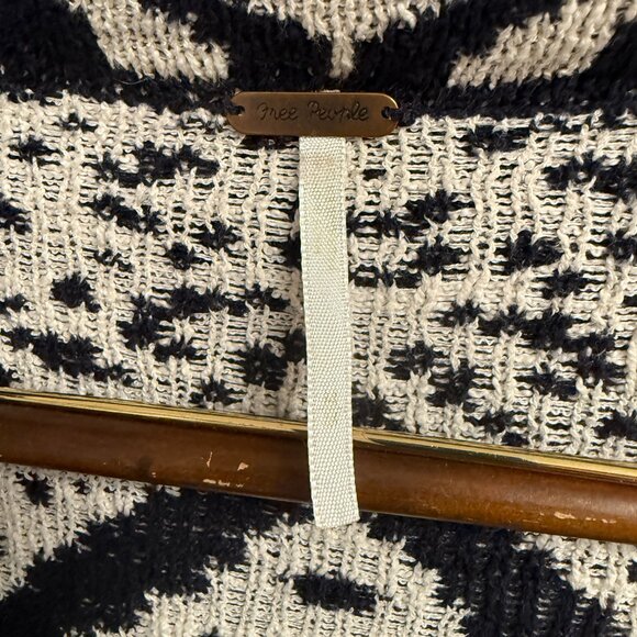 Free People Smitten Kitten Slouchy Mandala Boho Cardigan Medium - Picture 4 of 11